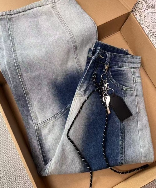 FreeZone（フリーゾーン）の「ツートーンバルーンワイドデニムパンツ（デニムパンツ・メンズ・ブルー・M/S/L）」の9枚目の写真