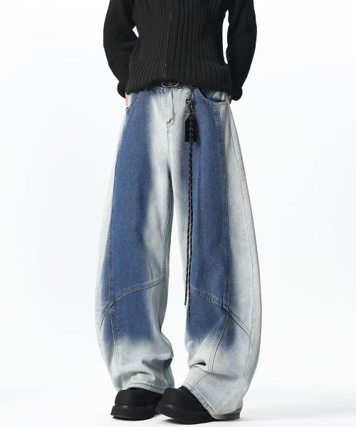 FreeZone（フリーゾーン）の「ツートーンバルーンワイドデニムパンツ（デニムパンツ・メンズ・ブルー・M/S/L）」の20枚目の写真