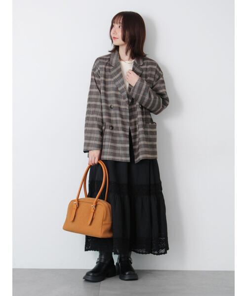 Te chichi TERRASSE（テチチテラス）の「袖口釦クルーネックリブニット（ニット/セーター・レディース・ベージュ/オフホワイト/ブラック・F）」の12枚目の写真