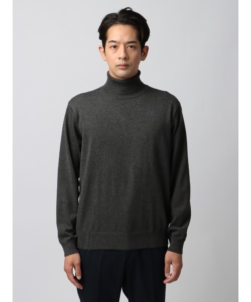 SUIT SQUARE(スーツスクエア)の「タートルネックニット ウォッシャブル ウールブレンド天竺 無地 オフィニット(Tシャツ/カットソー・メンズ・グレー/オフホワイト・LL/L/M/S)」の11枚目の写真