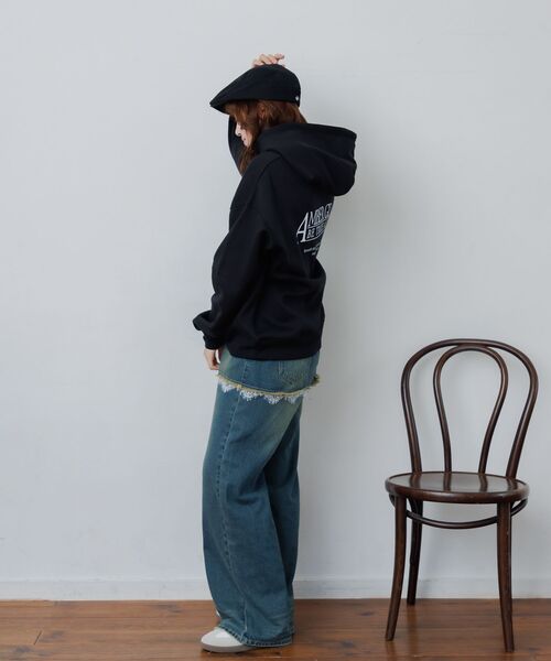 RETRO GIRL（レトロガール）の「BIGフーディトレーナー（パーカー・レディース・ブラック/オフホワイト/ライトグレー・FREE）」の7枚目の写真