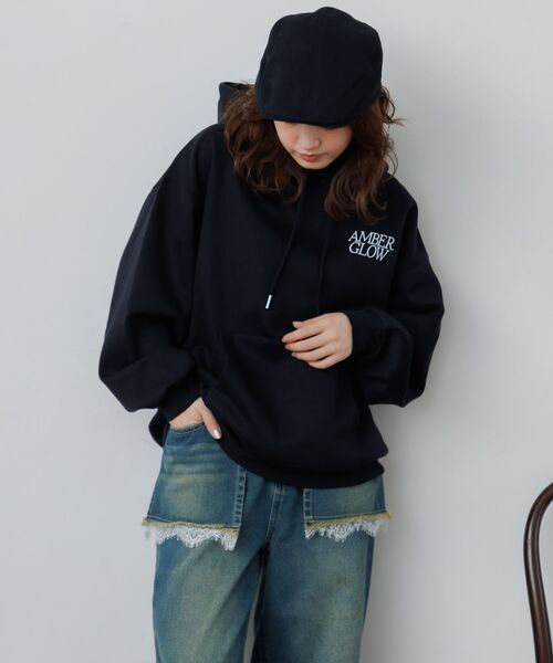 RETRO GIRL（レトロガール）の「BIGフーディトレーナー（パーカー・レディース・ブラック/オフホワイト/ライトグレー・FREE）」の9枚目の写真