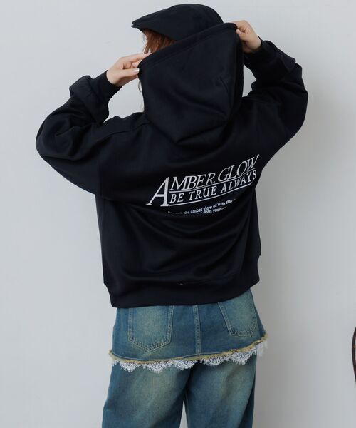 RETRO GIRL（レトロガール）の「BIGフーディトレーナー（パーカー・レディース・ブラック/オフホワイト/ライトグレー・FREE）」の11枚目の写真