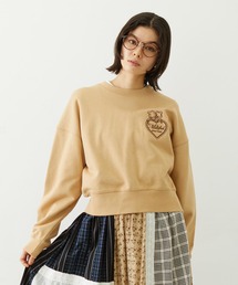 HEART RIBBON EMBLEM SHORT CREW SWEAT