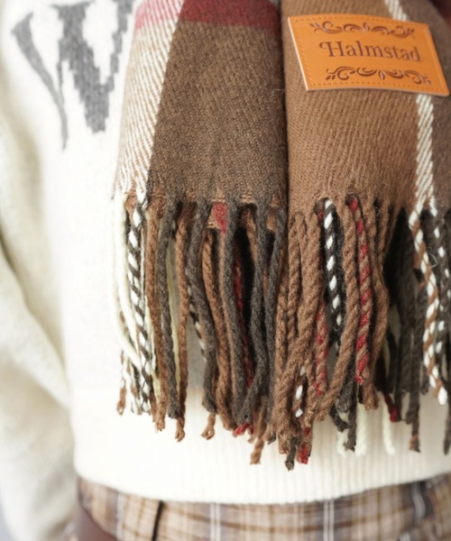 SPINNS（スピンズ）の「巻くだけでかわいさ2割増し♪ さらふわBIGタータンチェックマフラー（マフラー・レディース・サックスブルー/グリーン/ピンク/ブラウン・ONESIZE）」の13枚目の写真