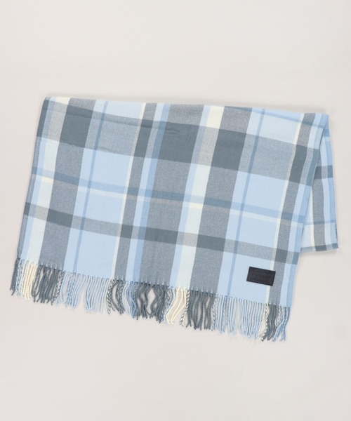 SPINNS（スピンズ）の「巻くだけでかわいさ2割増し♪ さらふわBIGタータンチェックマフラー（マフラー・レディース・サックスブルー/グリーン/ピンク/ブラウン・ONESIZE）」の7枚目の写真