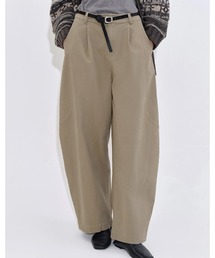 Fano Studios（ファノ ストゥディオズ）の「サイドシーム タック コットンカーブパンツ FD25K009【Fano Studios】【2025AW】（スラックス）」