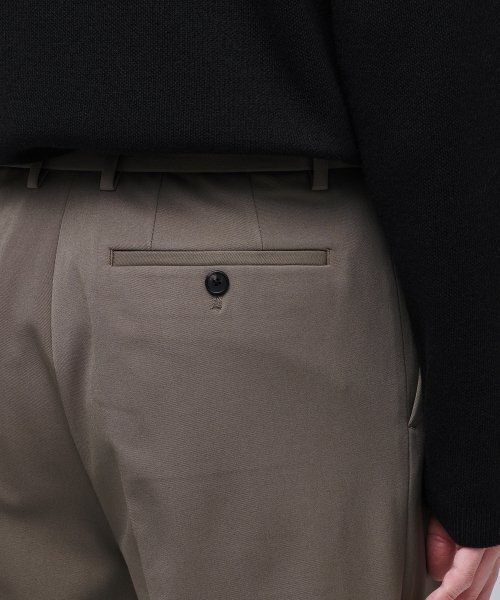 MUSINSA STANDARD(ムシンサスタンダード)の「ヘビーウェイトインナーナッピングリアルワイドヒドゥンバンディングスラックス【ダスティベージュ】(スラックス・メンズ・その他・40/38/42/36/34/32/30/31/33/26/27/28/29)」の4枚目の写真