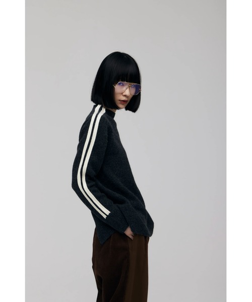 FELICITY（フェリシティ）の「Line Knit Tops（ニット/セーター・レディース・アイボリー/チャコール・2）」の12枚目の写真