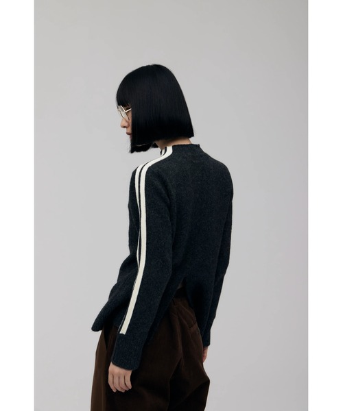 FELICITY（フェリシティ）の「Line Knit Tops（ニット/セーター・レディース・アイボリー/チャコール・2）」の11枚目の写真