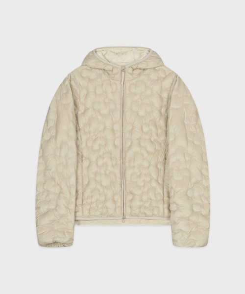 SINOON（シヌーン）の「[モモランド ジュイ着用] Light Down Hoodie Jacket (Light Beige)（ダウンジャケット/コート・レディース・オートミール・SMALL/MEDIUM）」の4枚目の写真