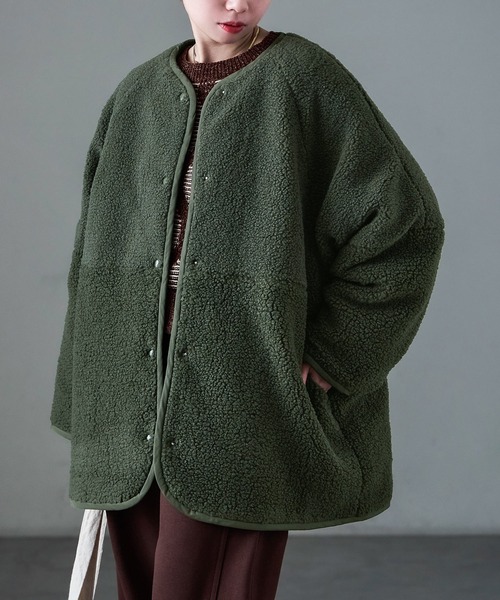 Fashion Letter（ファッションレター）の「ボア×ひょうたんキルトリバーシブルコート（ノーカラーコート・レディース・アイボリー/カーキ/ブラック・M）」の4枚目の写真