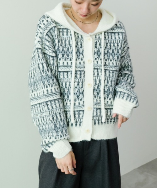 DOLLUPOOPS（ドールアップウップス）の「フェアアイルフーディニットカーディガン（カーディガン/ボレロ・レディース・ブラック/オフホワイト/ブラウン・FREE）」の2枚目の写真