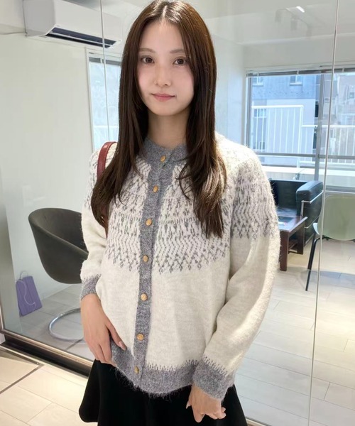 mebole(メボレ)の「ジャガード柄レトロカーディガン(カーディガン/ボレロ・レディース・グレー/ブラウン/グリーン/ネイビー・FREE)」の10枚目の写真