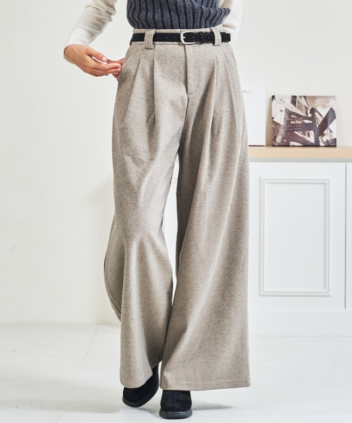 MISCH MASCH(ミッシュマッシュ)の「ZOZO限定 ベルト付きタックカットパンツ(その他パンツ・レディース・グレー/ブラウン・M/S)」の1枚目の写真