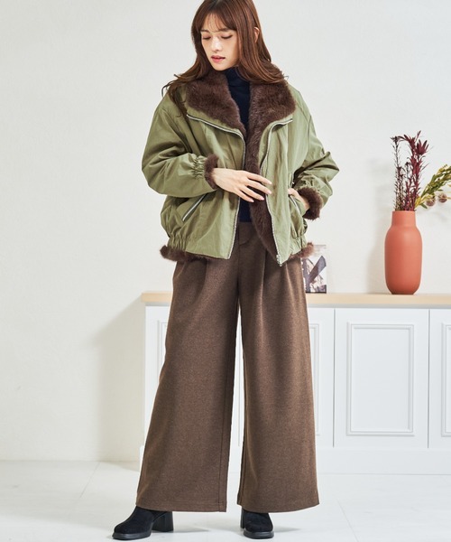MISCH MASCH(ミッシュマッシュ)の「ZOZO限定 ベルト付きタックカットパンツ(その他パンツ・レディース・グレー/ブラウン・M/S)」の3枚目の写真