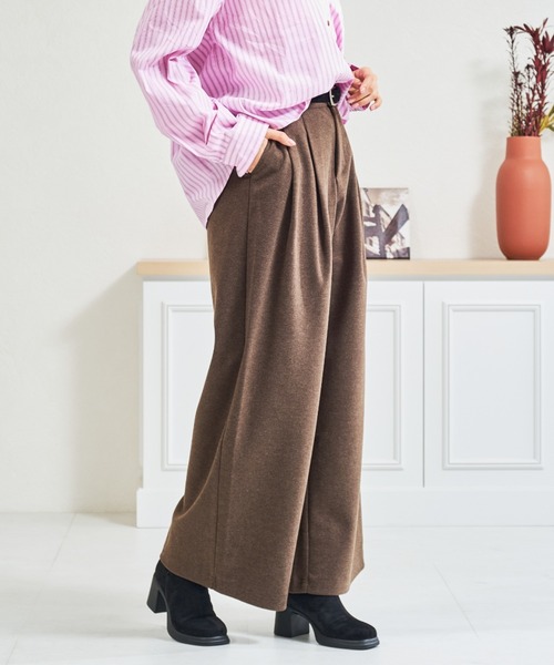 MISCH MASCH(ミッシュマッシュ)の「ZOZO限定 ベルト付きタックカットパンツ(その他パンツ・レディース・グレー/ブラウン・M/S)」の4枚目の写真