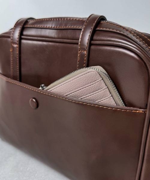 folka（フォルカ）の「11D62-NK レトロヴィンテージ スクエアハンドバッグ PUレザー（ハンドバッグ・レディース・ブラウン/ブラック・ONESIZE）」の5枚目の写真