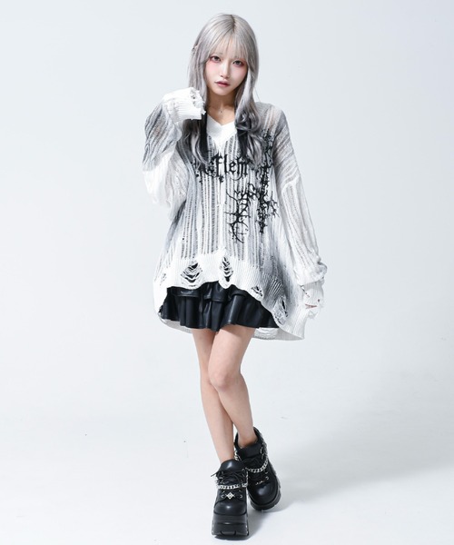 REFLEM(レフレム)の「『REFLEM/レフレム』顔料加工ダメージニットPO(ニット/セーター・レディース・ホワイト/ブラック・FREE)」の7枚目の写真