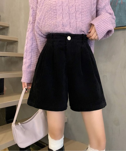 INASTUDIOS(イーナストゥディオス)の「コーデュロイ フレアショートパンツ(その他パンツ・レディース・ブラウン/アイボリー/ブラック・SMALL/MEDIUM/LARGE)」の9枚目の写真