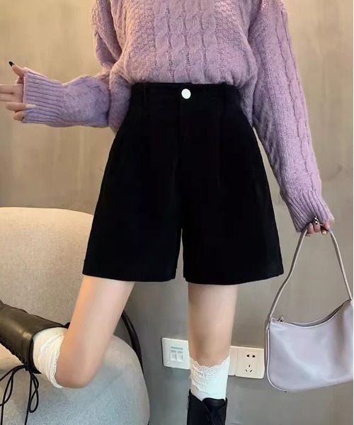 INASTUDIOS(イーナストゥディオス)の「コーデュロイ フレアショートパンツ(その他パンツ・レディース・ブラウン/アイボリー/ブラック・SMALL/MEDIUM/LARGE)」の12枚目の写真