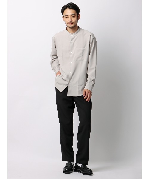 SUIT SQUARE（スーツスクエア）の「タックテーパードパンツ ストレッチ 吸水速乾 ウールライクトロピカル 裾上げ済み（スラックス・メンズ・ベージュ/ブラック・S/M/L/LL）」の3枚目の写真