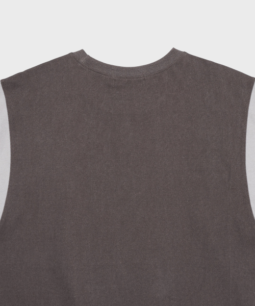 LIEU HOMME(リュウオム)の「ピグメントショルダーラインオーバーティーシャツ_ブラウン(Tシャツ/カットソー・メンズ・ブラウン・MEDIUM/LARGE)」の4枚目の写真