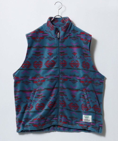 DISCUS（ディスカス）の「2026SS DISCUS/ディスカス オーバーサイズ フリース ワンポイント刺繍 無地/エスニック柄 スタンドベスト（ベスト・レディース・アイボリー/ブラック/サックスブルー/その他・M/L）」の4枚目の写真