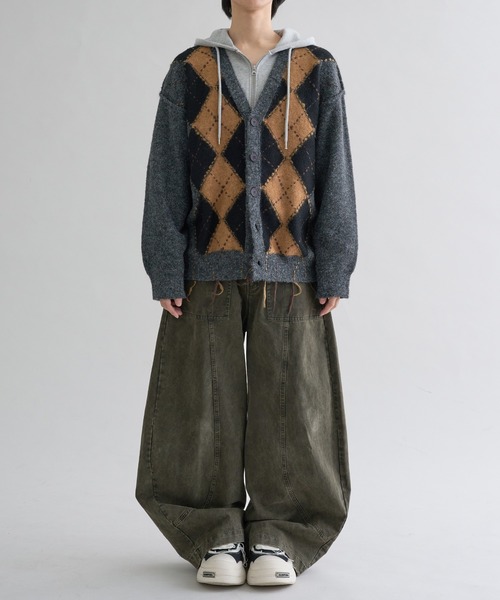 EPNK(イーピーエヌケー)の「Distressed Argyle Cardigan / ディストレストアーガイルカーディガン(カーディガン/ボレロ・メンズ・ブラウン/グレー/ブラック・LARGE/MEDIUM)」の19枚目の写真