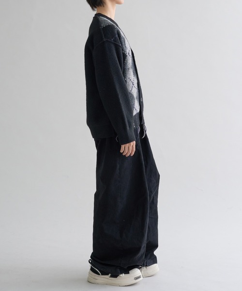 EPNK(イーピーエヌケー)の「Distressed Argyle Cardigan / ディストレストアーガイルカーディガン(カーディガン/ボレロ・メンズ・ブラウン/グレー/ブラック・LARGE/MEDIUM)」の10枚目の写真