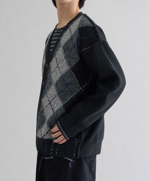 EPNK(イーピーエヌケー)の「Distressed Argyle Cardigan / ディストレストアーガイルカーディガン(カーディガン/ボレロ・メンズ・ブラウン/グレー/ブラック・LARGE/MEDIUM)」の5枚目の写真
