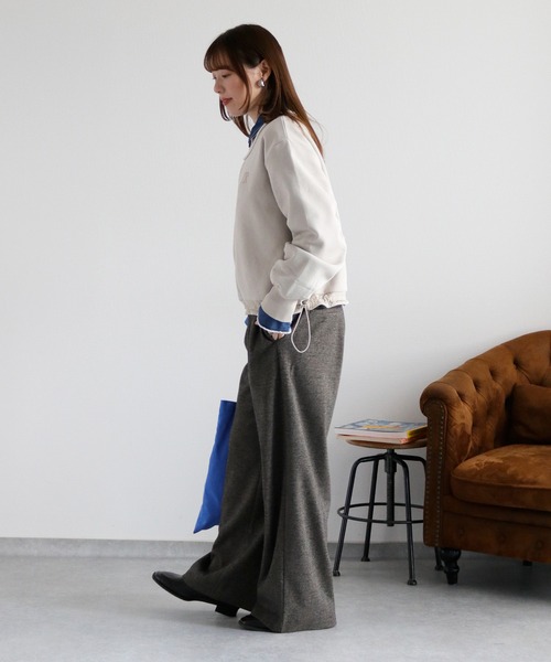 cepo（セポ）の「柔らか裏起毛＆袖ギャザー ボリュームスリーブスウェットプルオーバー（スウェット・レディース・ブラウン/ブラック/グレー・M）」の13枚目の写真