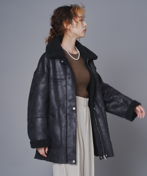 terrace(テラス)の「リバーシブルヴィンテージ加工フェイクムートンコート(ムートンコート・レディース・ブラック/ブラウン・MEDIUM)」の8枚目の写真