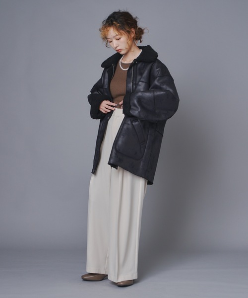 terrace(テラス)の「リバーシブルヴィンテージ加工フェイクムートンコート(ムートンコート・レディース・ブラック/ブラウン・MEDIUM)」の19枚目の写真