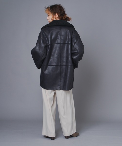 terrace(テラス)の「リバーシブルヴィンテージ加工フェイクムートンコート(ムートンコート・レディース・ブラック/ブラウン・MEDIUM)」の21枚目の写真
