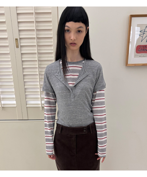 YAHNSISI（ヤーンシシ）の「ストライプロングスリーブ - グレー（Tシャツ/カットソー・レディース・その他・FREE）」の2枚目の写真