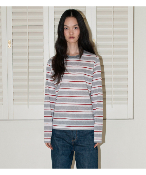 YAHNSISI（ヤーンシシ）の「ストライプロングスリーブ - グレー（Tシャツ/カットソー・レディース・その他・FREE）」の3枚目の写真