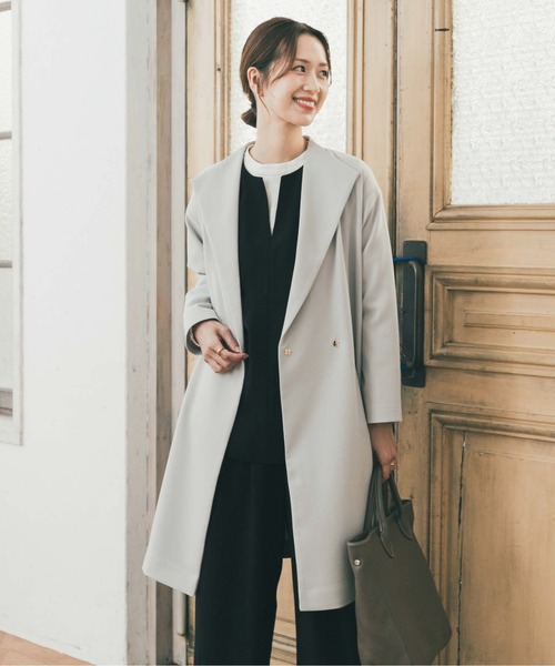 URBAN RESEARCH DOORS（アーバンリサーチドアーズ）の「『WEB限定』ダブルクロスガウンコート｜オフィスカジュアル/フォーマル/オケージョン/セレモニー/入卒式/お呼ばれ（その他アウター・レディース・ライトグレー/ネイビー・FREE）」の4枚目の写真