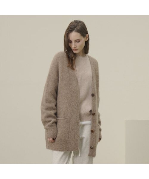 ACUD(アクド)の「Suri Alpaca Heavy Cardigan _Beige(カーディガン/ボレロ・レディース・ベージュ・FREE)」の1枚目の写真
