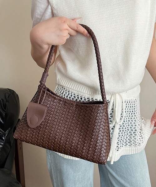 ONEP STAR(ワンピスター)の「ミニバッグ付き編み込みバッグ(トートバッグ・レディース・ブラック/ダークブラウン/オフホワイト/ブルー/レッド・FREE)」の12枚目の写真