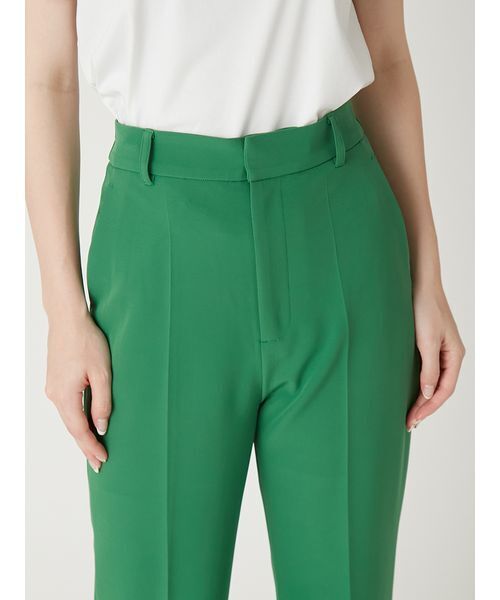 FRAY I.D（フレイアイディー）の「【00サイズあり】センタープレスセミフレアーパンツ（スラックス・レディース・アイボリー/ブラック・0/1/00）」の9枚目の写真