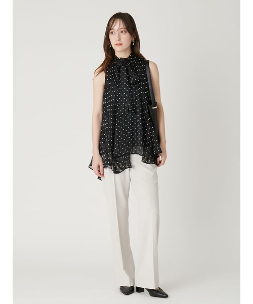 FRAY I.D（フレイアイディー）の「【00サイズあり】センタープレスセミフレアーパンツ（スラックス・レディース・アイボリー/ブラック・0/1/00）」の19枚目の写真