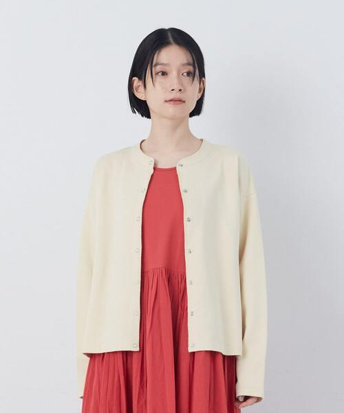 conges payes ADIEU TRISTESSE(コンジェ ペイエ アデュートリステス)の「ポンチスナップカーディガン(カーディガン/ボレロ・レディース・レッド/アイボリー/チャコールグレー・FREE)」の8枚目の写真
