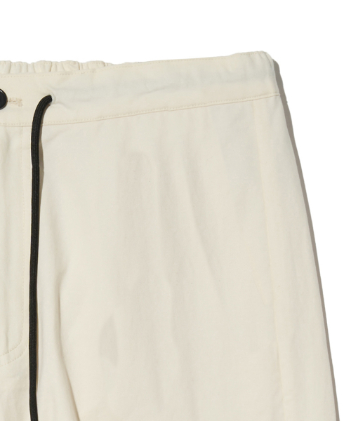 BROWNBREATH(ブラウンブレス)の「STAMP TAG CARGO PANTS - IVORY(その他パンツ・レディース・その他・S/M/L)」の4枚目の写真