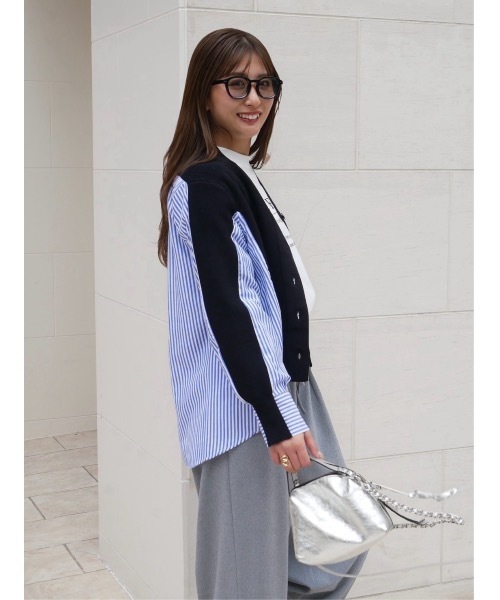 BeBeoD(べベッド)の「ストライプシャツドッキングニットカーディガン(Tシャツ/カットソー・レディース・ブラック/グレー/ネイビー・フリー)」の5枚目の写真