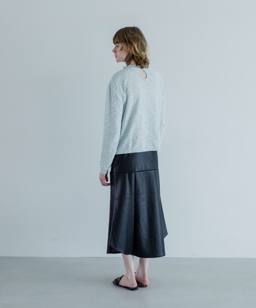 MEYAME(メヤメ)の「MEYAME/メヤメ バックティアーシェイプニット BACK TEAR SHAPE KNIT(Tシャツ/カットソー・レディース・オレンジ/ブルー・FREE)」の5枚目の写真