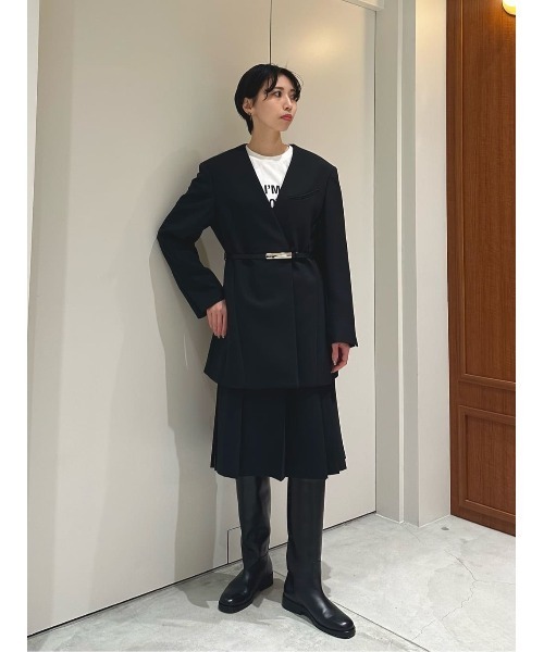 ESTNATION（エストネーション）の「ESSENCEOFLUXURY / イレギュラージャケット（ノーカラージャケット・レディース・ブラック・38/36）」の10枚目の写真