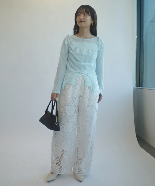 SLOBE IENA(スローブイエナ)の「tyn.TGOR/トゴール SLOBE別注 タンクセットカーディガン 【手洗い可能】(カーディガン/ボレロ・レディース・アイボリー/サックスブルー・FREE)」の12枚目の写真