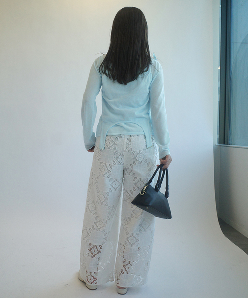 SLOBE IENA(スローブイエナ)の「tyn.TGOR/トゴール SLOBE別注 タンクセットカーディガン 【手洗い可能】(カーディガン/ボレロ・レディース・アイボリー/サックスブルー・FREE)」の16枚目の写真