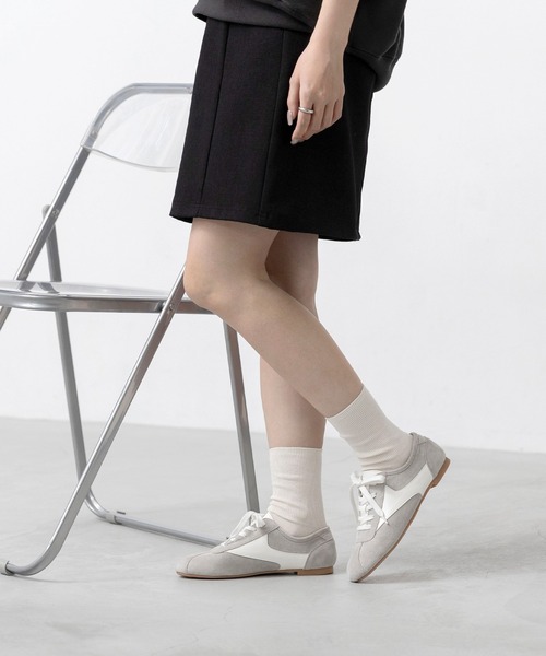 welleg（ウェレッグ）の「ローカット シンプル スニーカー（スニーカー・レディース・ライトグレー/チャコールグレー/ホワイト/イエロー・M/S/SS/3L/LL/L）」の10枚目の写真